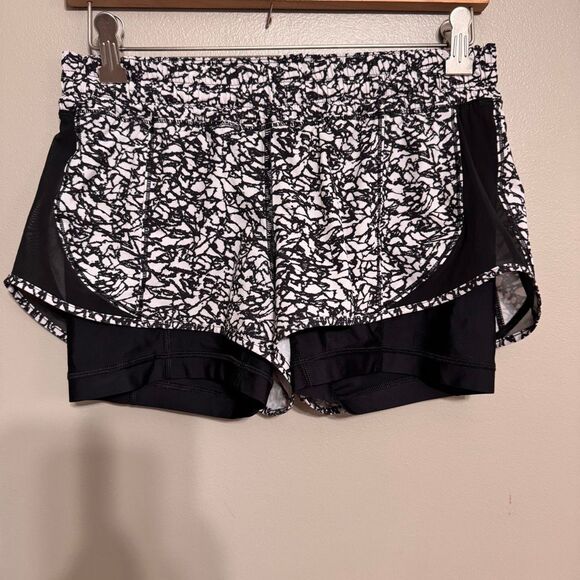 Lululemon Work Out To Water Short black and white size small - Picture 2 of 6